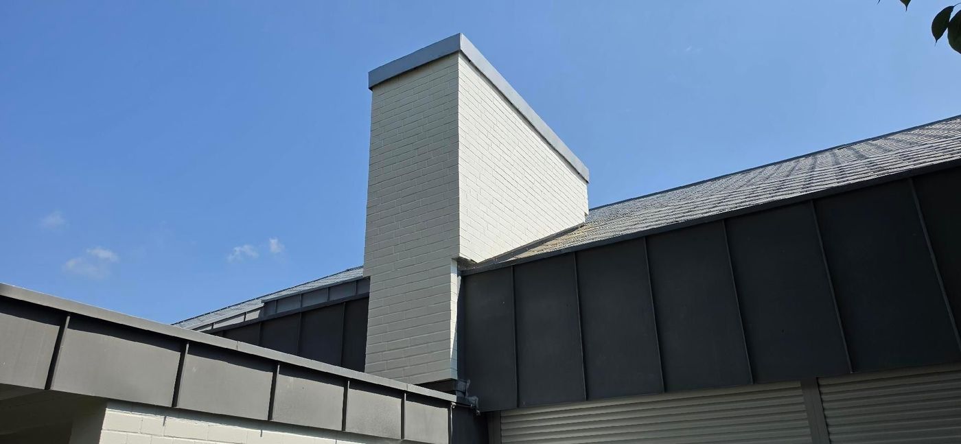 Sanierter Klinkerschornstein